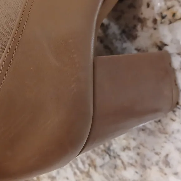 Schutz Billie Leather Platform Boots NEW Size 10B MSRP $198