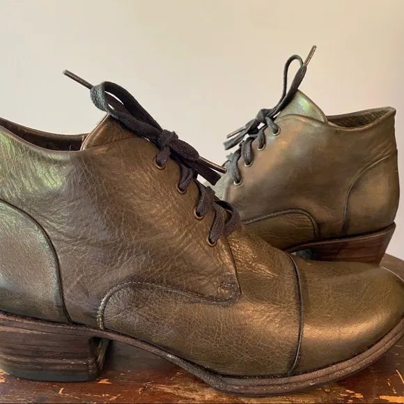 Seal of The Sutro Leather tie ankle boots-excellent condition! Taupe Brown W 10
