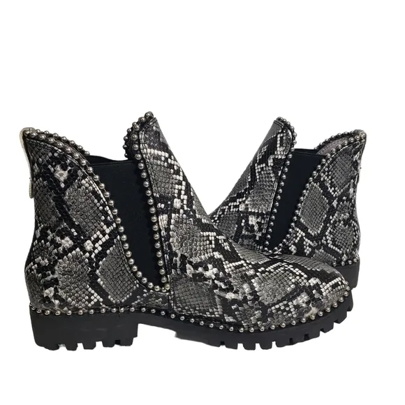 Seven Dials South End Chelsea Stud Snake Ankle Boots Sz 8.5M