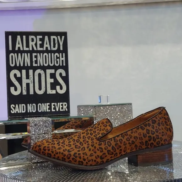 Severna Cow Hair Animal Leopard Print SOFFT Shoes New Flats Loafers Leather 6 M