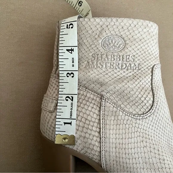 Shabbies Amsterdam Beige Snakeskin Western Slanted Heel Ankle Boot Size 38/7.5