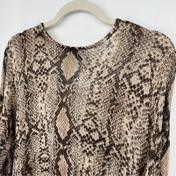 Show Me Your Mumu Hug Me sweater Python knit side slit V-neckline pullover.