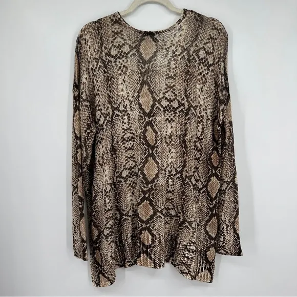 Show Me Your Mumu Hug Me sweater Python knit side slit V-neckline pullover.