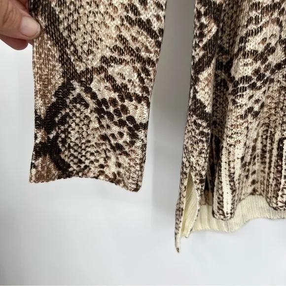 Show Me Your Mumu Hug Me sweater Python knit side slit V-neckline pullover.
