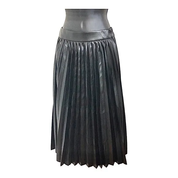 Sincerely Jules black pleather pleated circle swing skirt size small new