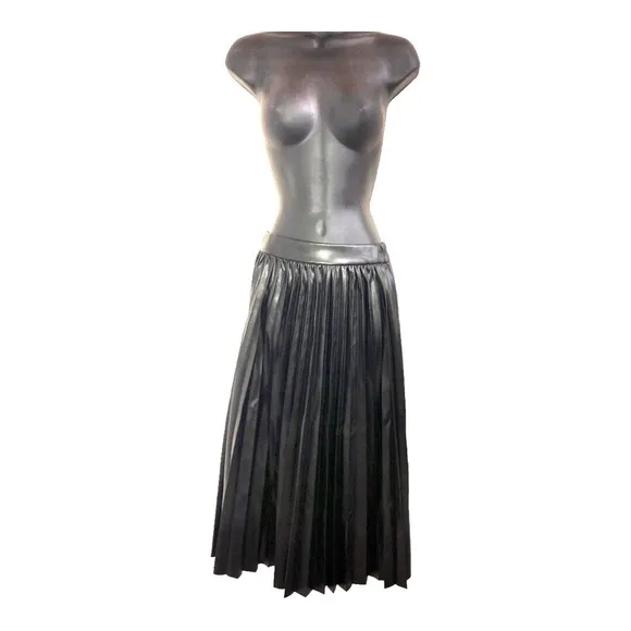 Sincerely Jules black pleather pleated circle swing skirt size small new