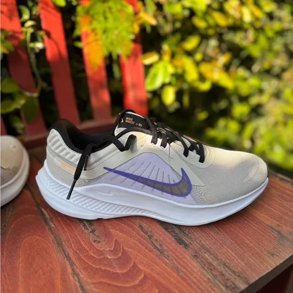 Size 9 Womens Nike Quest 5 Khaki New Ivory/purple DD9291-101