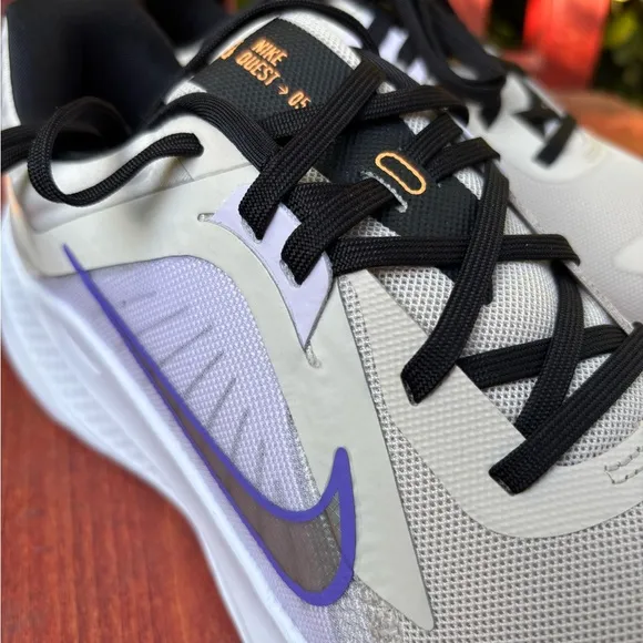 Size 9 Womens Nike Quest 5 Khaki New Ivory/purple DD9291-101