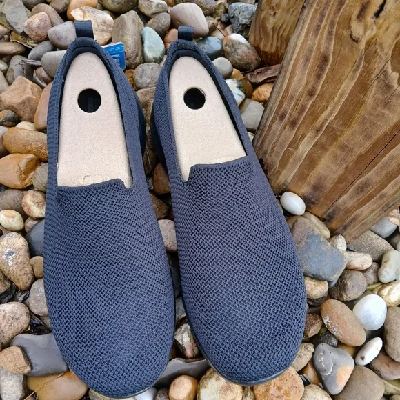 Skechers Go Walj Black Slip-On Knit Shoes Size 10