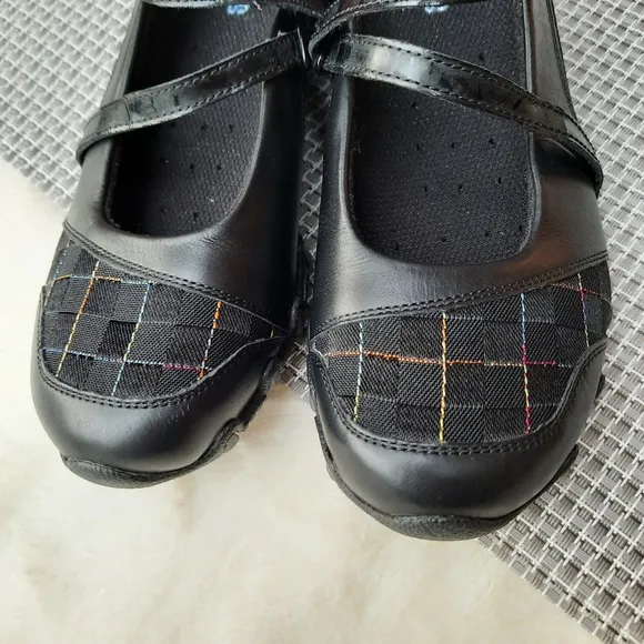 Skechers Rainbow Check Mary Jane Comfort Sneakers Flats Y2K Vibes 6.5