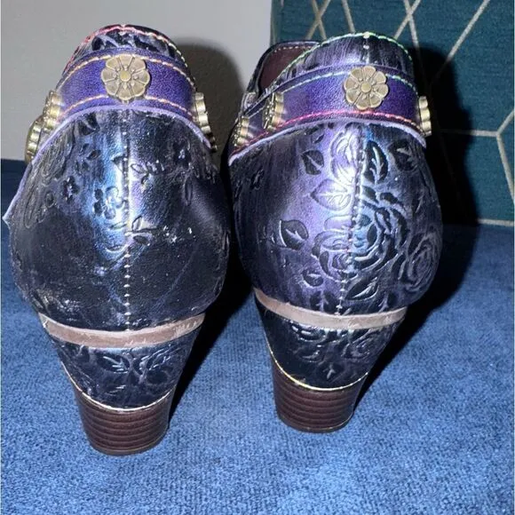 SMAIBULUN SOFFIA | ROSE EMBOSSED FLORAL RELIEF PURPLE LEATHER ANKLE BOOT sz 40/9