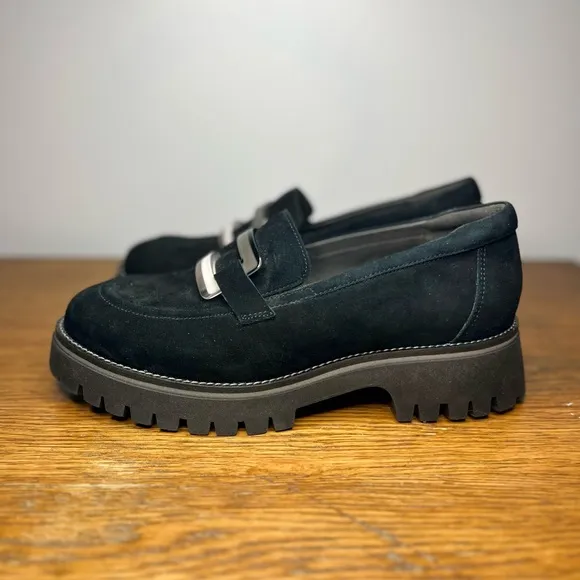 Softwaves Size 38.5 • Suede Vanna Black Platform Loafer Shoes.