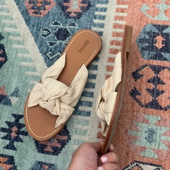Soludos sandals size 7. Lightly worn.