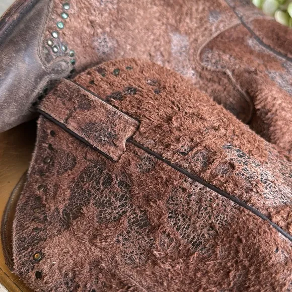 Sonora Riley Rough Out Western Boots