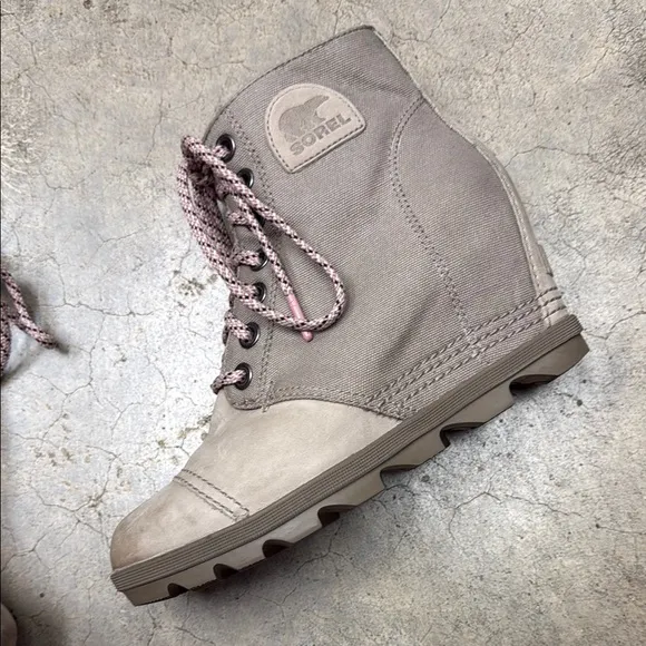 Sorel Gray Lace-Up Boots