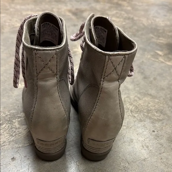 Sorel Gray Lace-Up Boots