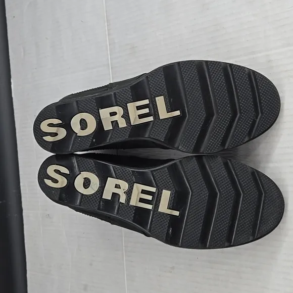 Sorel Joan Of Arctic Black Wedge Ankle Boots 9.5