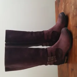 Sorel Lolla II Tall Burgundy Boots 10.5