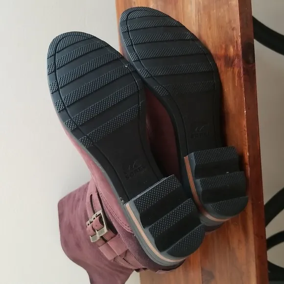 Sorel Lolla II Tall Burgundy Boots 10.5