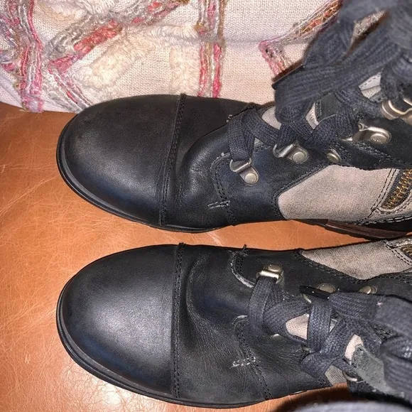 Sorel Major Carly Casual Lace Up Boots Black Gray Leather Canvas Size 7