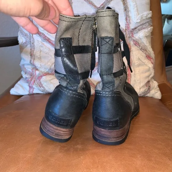 Sorel Major Carly Casual Lace Up Boots Black Gray Leather Canvas Size 7