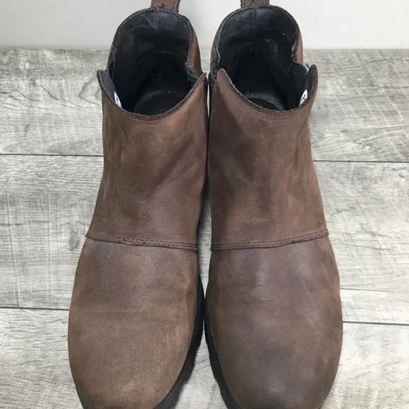 Sorel NL2671 Brown Leather Emelie Waterproof Chelsea Ankle Women’s Boots Size 10
