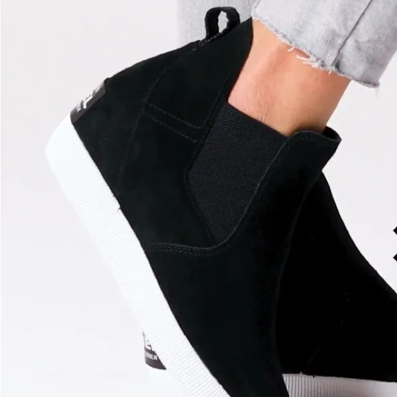 Sorel Out N About Black Suede Ankle Boots