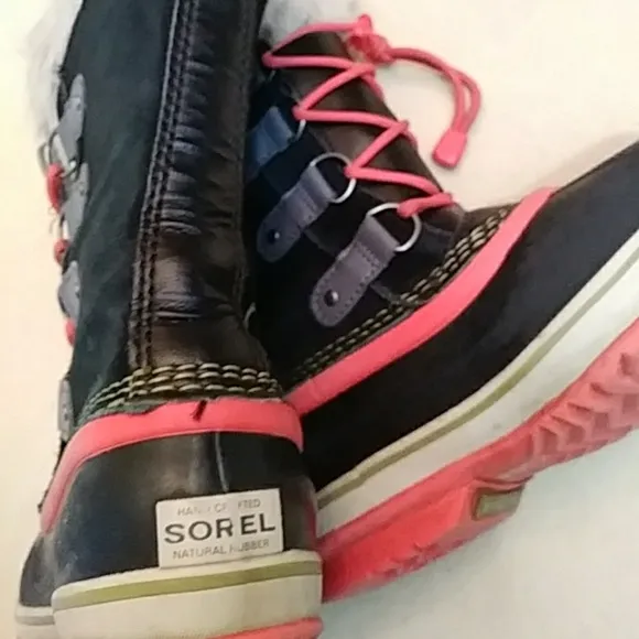 Sorel winter boots-sz 4