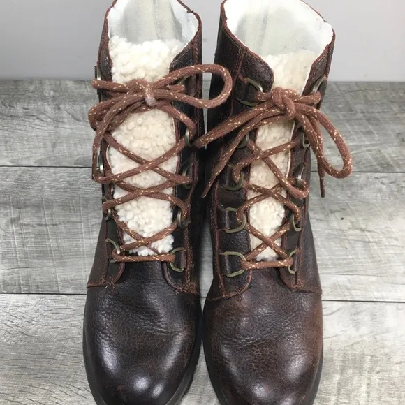 Sorel Womens NL3416 Phoenix Short Lace Up Cozy Sherpa Leather Brown Boots Size 9