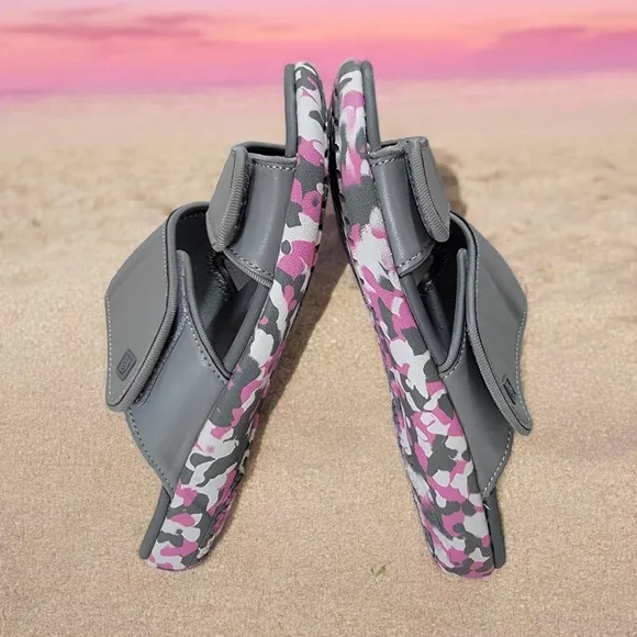 Spenco Woman's Size 8D Velcro Pink and Gray Camouflage Sandals/slip Ons