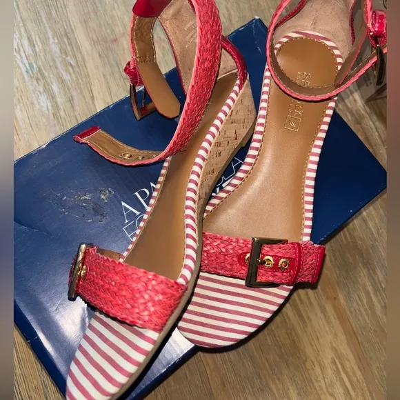 SPERRY women’s Lynnbrook Sandals size 7.5