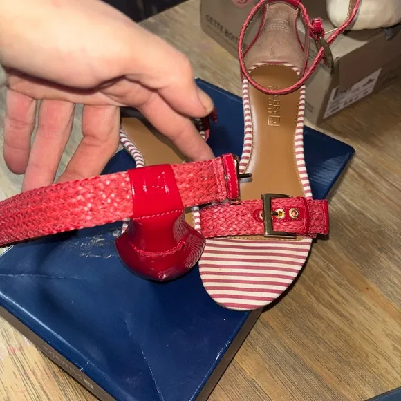 SPERRY women’s Lynnbrook Sandals size 7.5