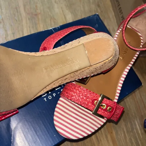 SPERRY women’s Lynnbrook Sandals size 7.5