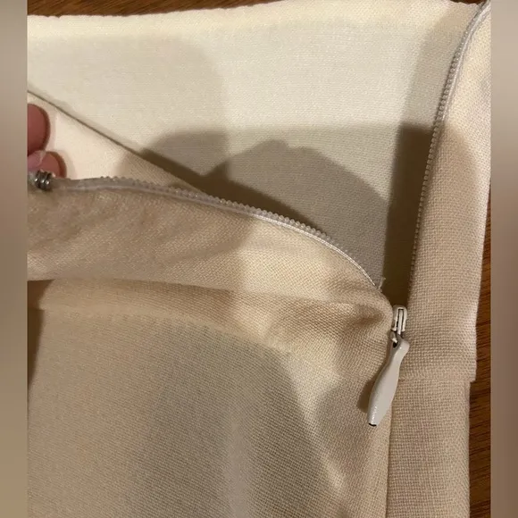 SPRING/SUMMER READY: Stunning Creamy Neutral Burberry Skirt