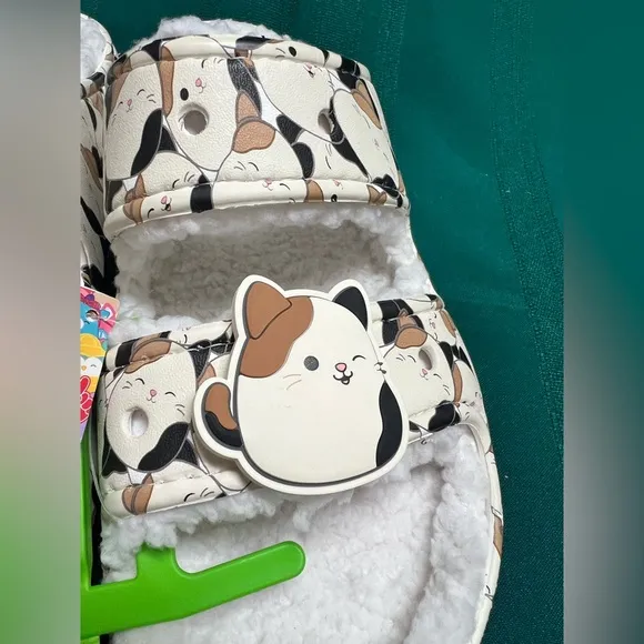 Squishmallows can cozzy croc sandals size 10
