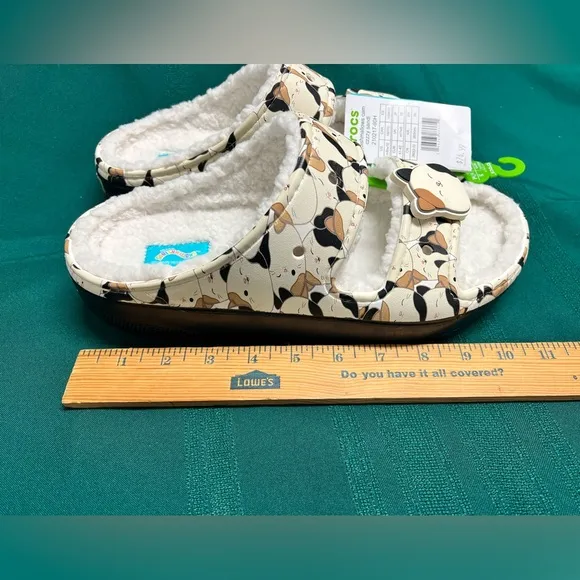 Squishmallows can cozzy croc sandals size 10