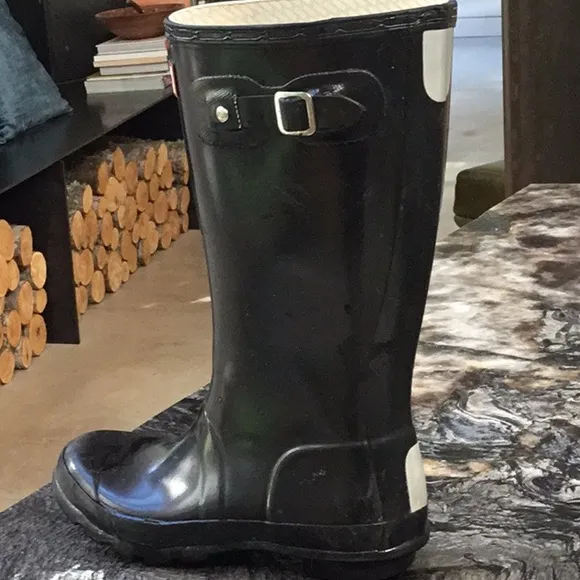 Steal! Kids Hunter boots, great shape.