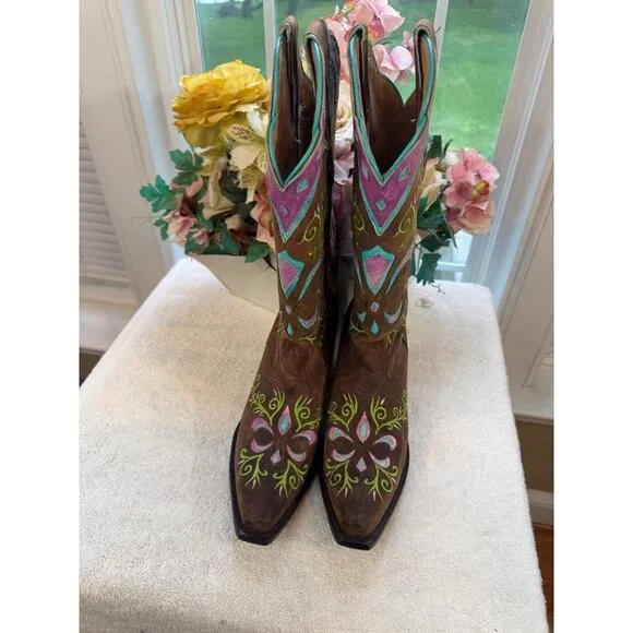 STERLING RIVER COWGIRL BOOTS -SR 140 BOOTS 9B(bota1500