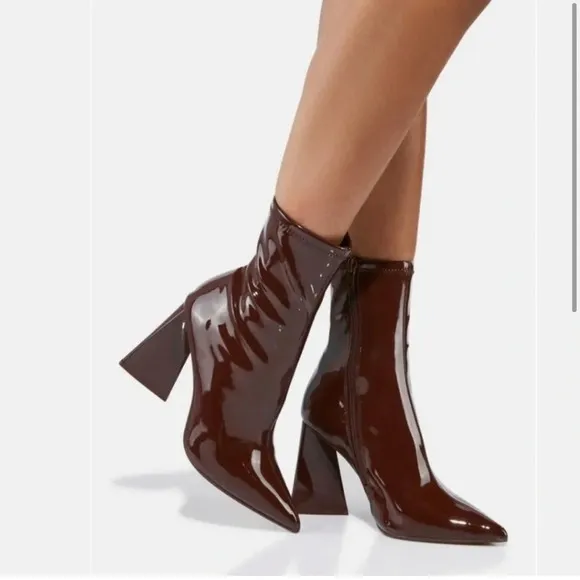 Steve Madden Brown Ticker Ankle Boots | 7.5