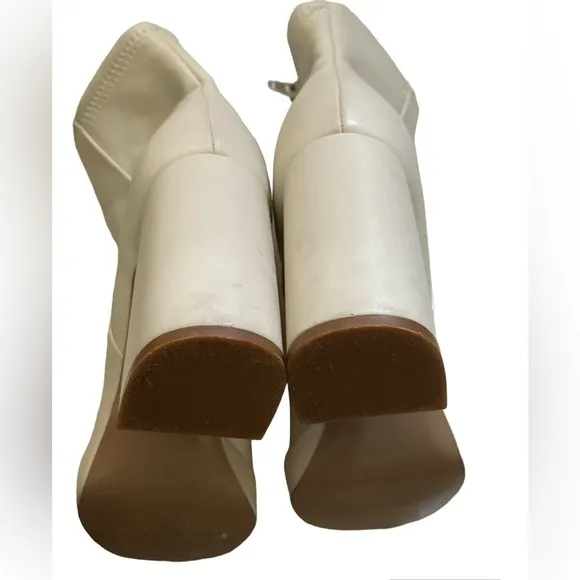 Steve Madden Kaleb ivory white platform square front booties ankle boot Sz 6 1/2