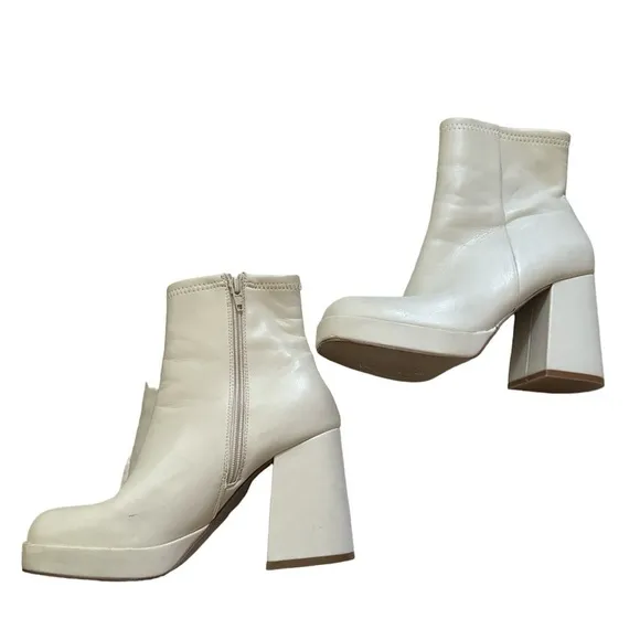 Steve Madden Kaleb ivory white platform square front booties ankle boot Sz 6 1/2