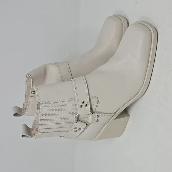 Steve Madden Wells Off White Moto Ankle Boots Size 8.5