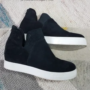 Steve Madden Winni Suede Sneaker Bootie 11