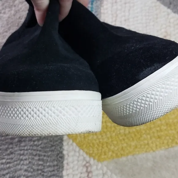 Steve Madden Winni Suede Sneaker Bootie 11