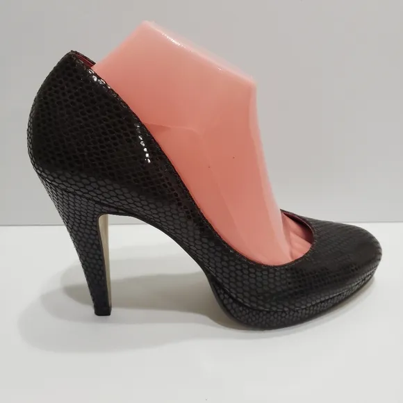 Steve Madden Women's &quot;Bogarrt&quot; Leather Snake Print Pumps Shoes Sz 10