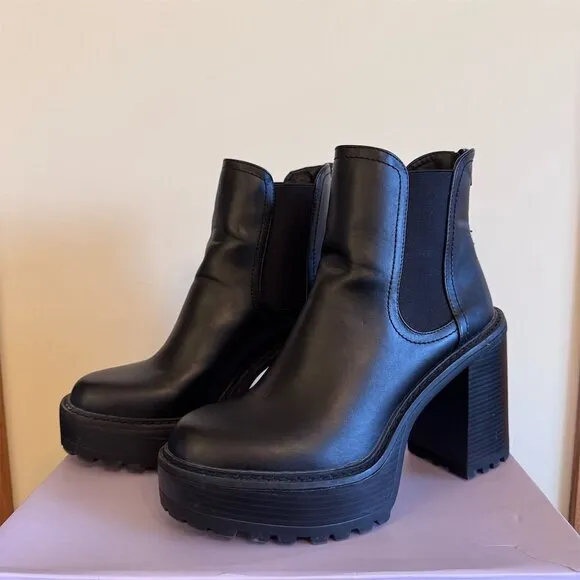 Steve Madden Women's Kamora Platform Chelsea Boots Black Size 10