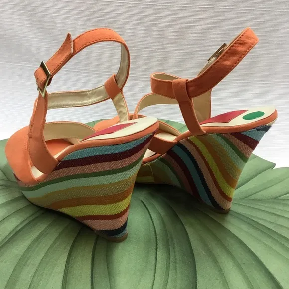 Striking Colorful Platforms by HRF.