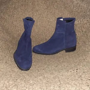 STUART WEITZMAN-Blue Suede Pull On 5050 Booties-Size 7-New-No Box or Tags