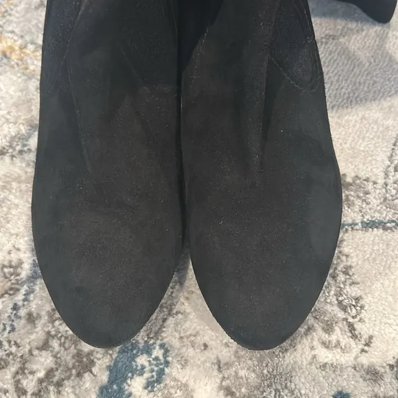 Stuart Weitzman Livia Suede Block Heel Tall Boots in black size 10