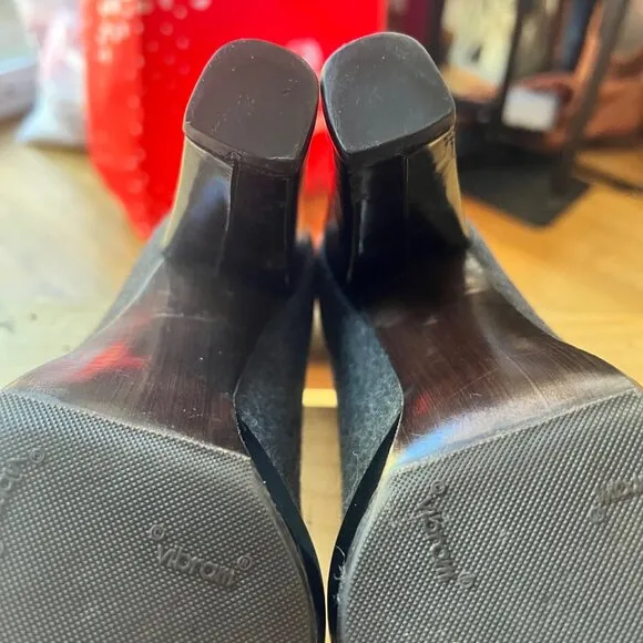 Stuart Weitzman Size 7M Gray Wool Platform Block Heels RESOLED